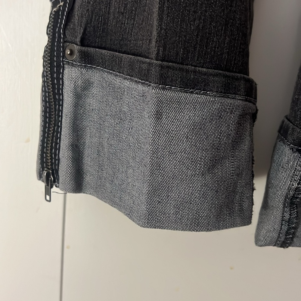 Light black cropped jeans by Baccini size 12 - Picture 2 of 6
